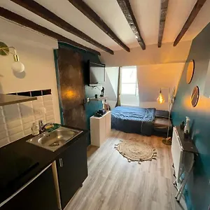 Rue Du Faubourg Poissonniere Apartamento